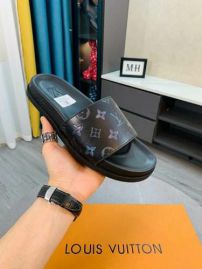 Picture of LV Slippers _SKU722992283022044
